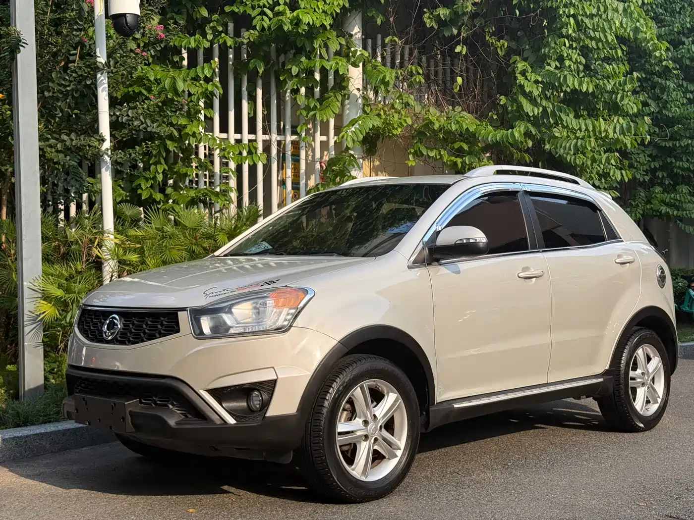 SsangYong Korando 2014 2014 2.0L Gasoline 2WD Automatic Luxury Navigation Edition