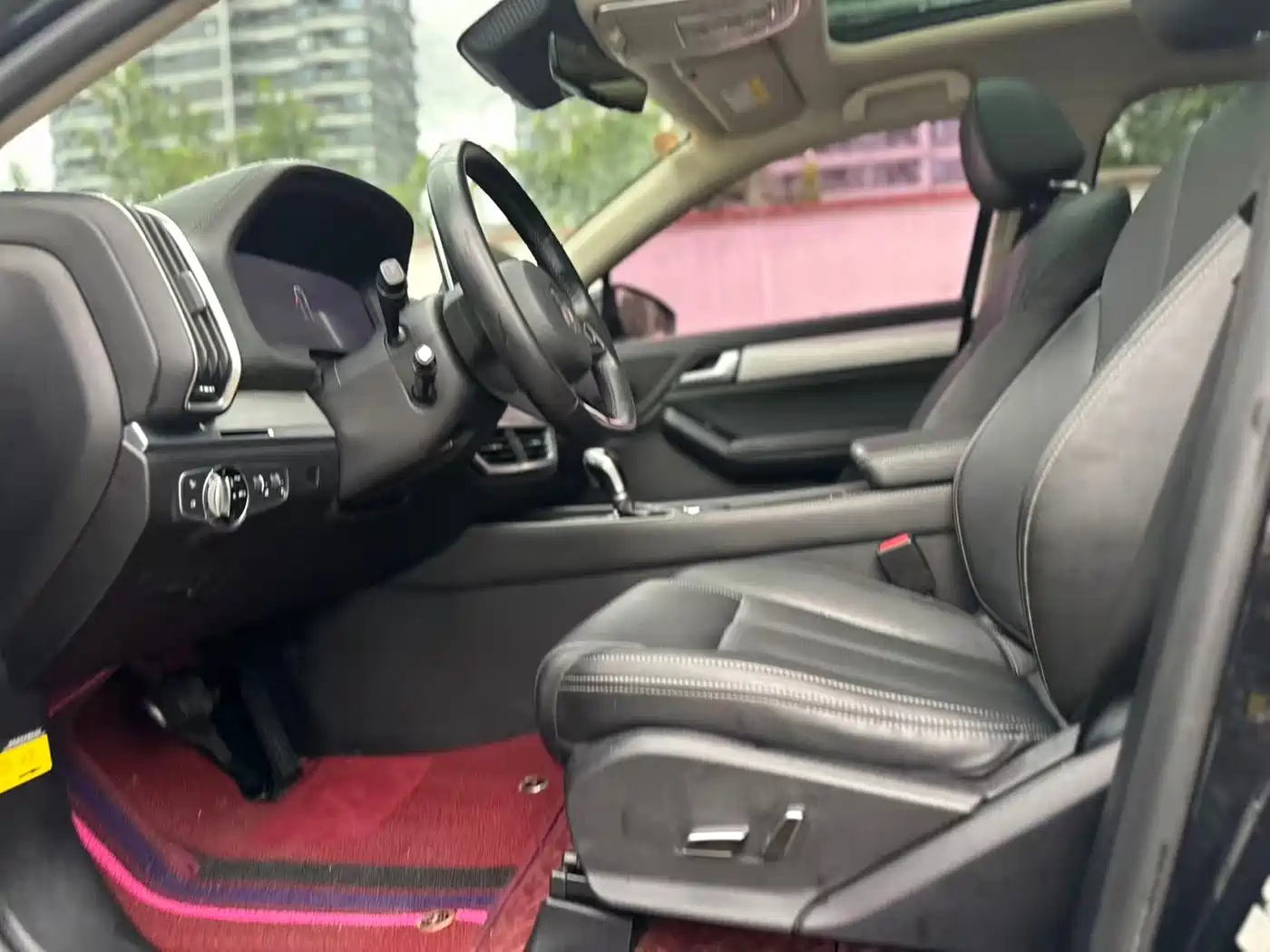 BYD Tang 2018 2018 2.0T Automatic Smart Connection Honor Edition 7-Seater China V