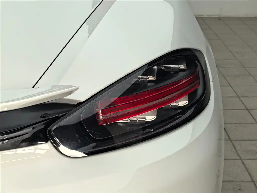 Porsche 718 2022 Boxster 2.0T фото 18