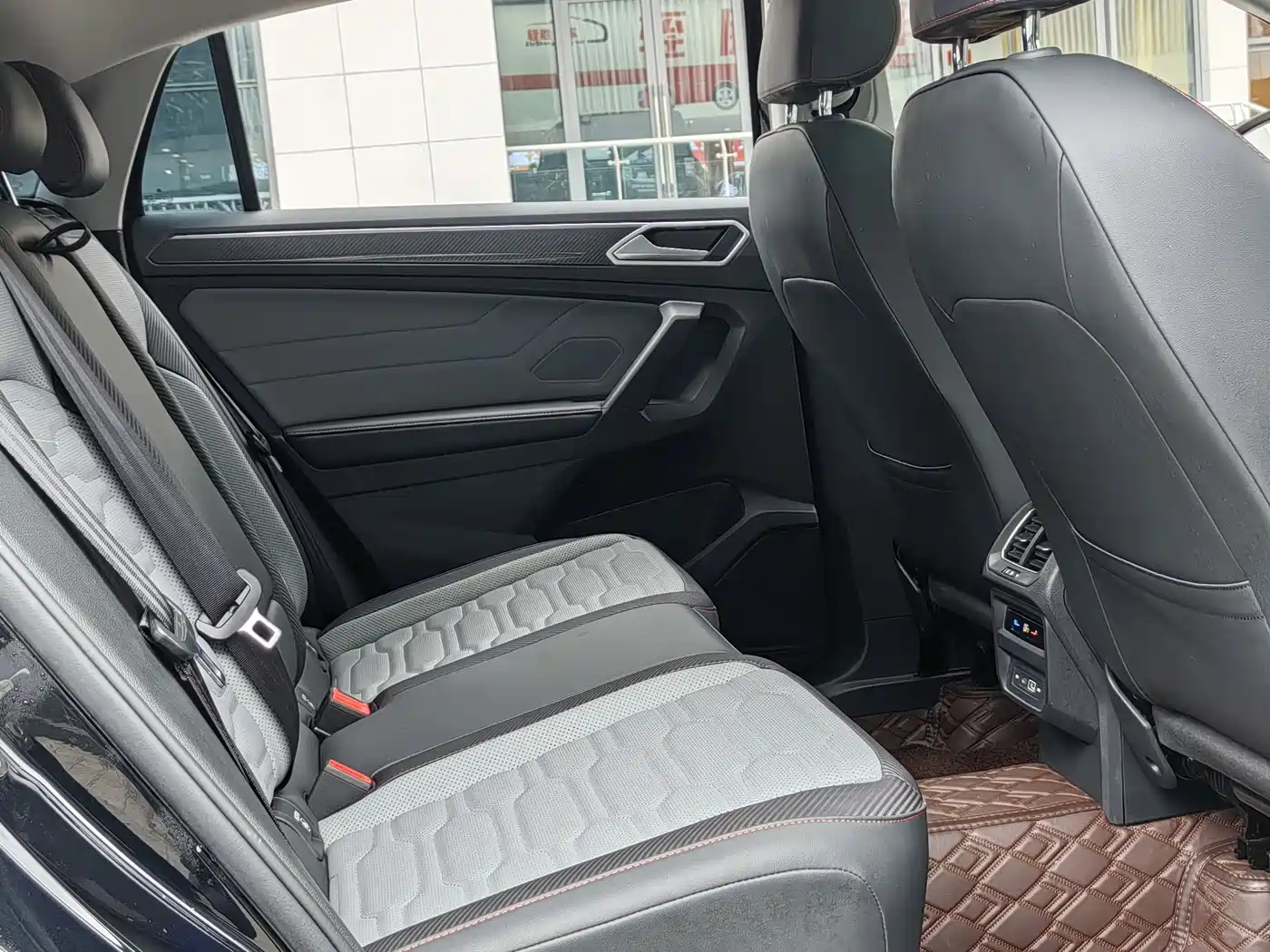 Volkswagen Tiguan X 2023 330TSI 2WD Flagship фото 20