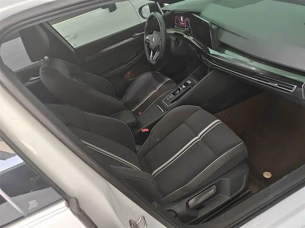 Volkswagen Golf 2023 Facelift 280TSI DSG R-Line Lite фото 18
