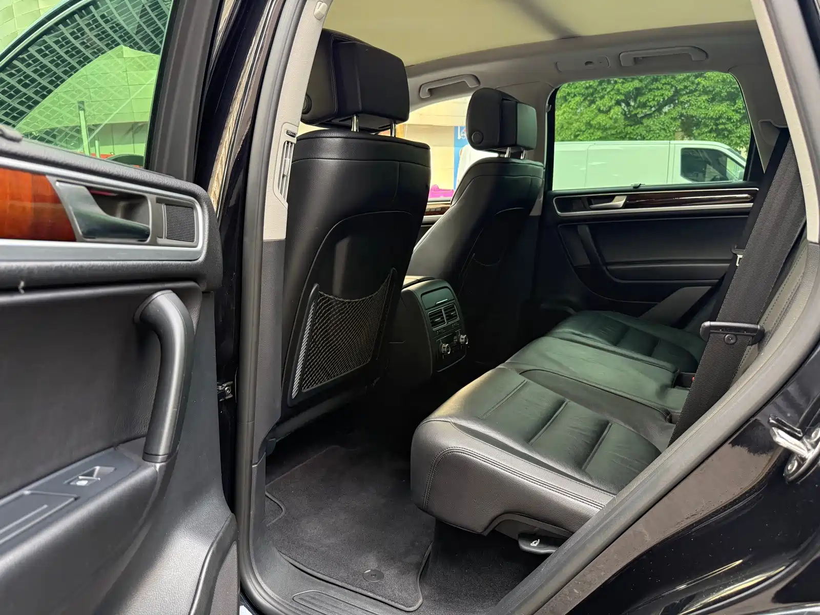 Фото 9 - Volkswagen Touareg
