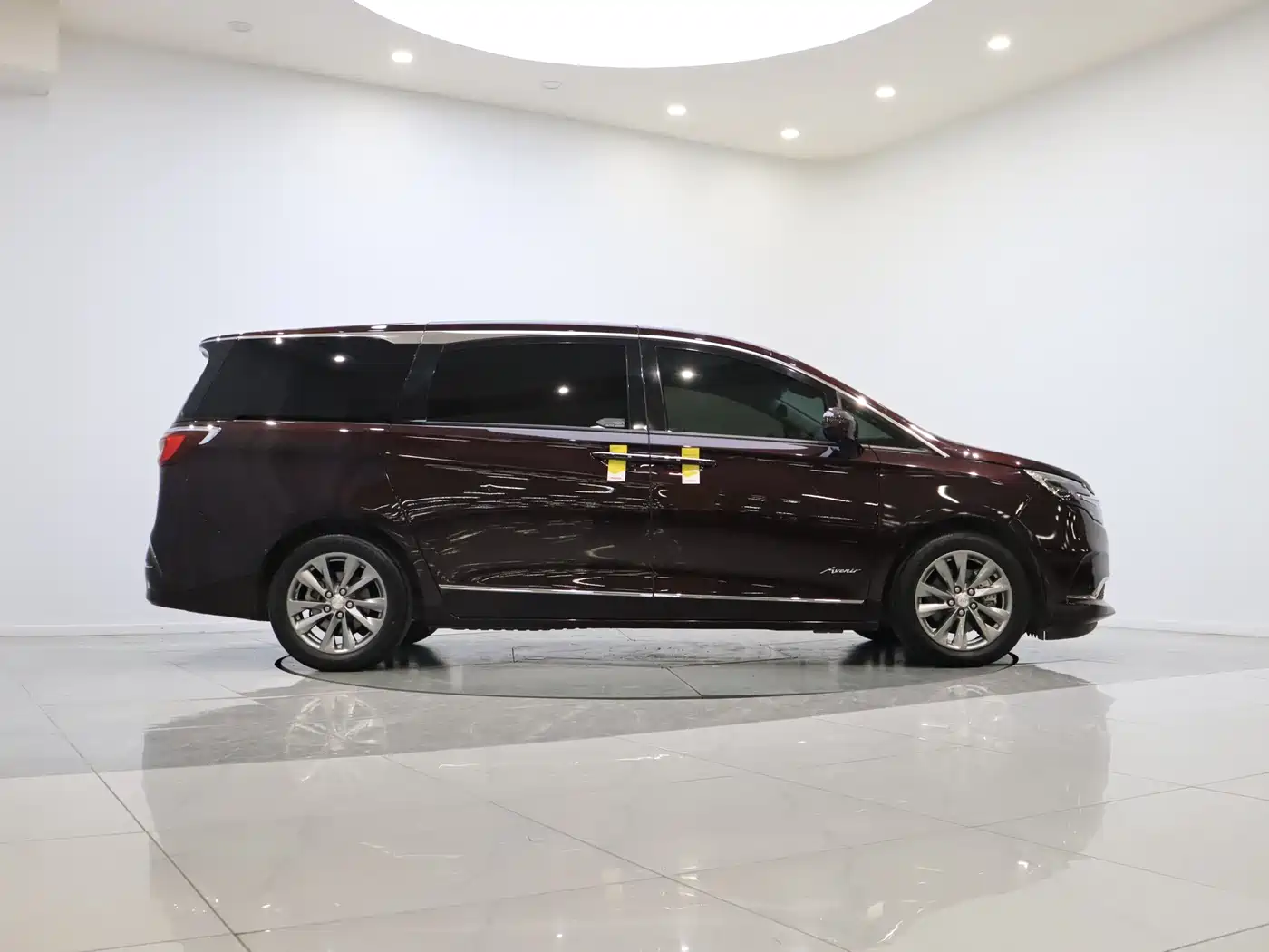 Buick GL8 2022 Avenir Avia 6-Seater Virtue Edition фото 7