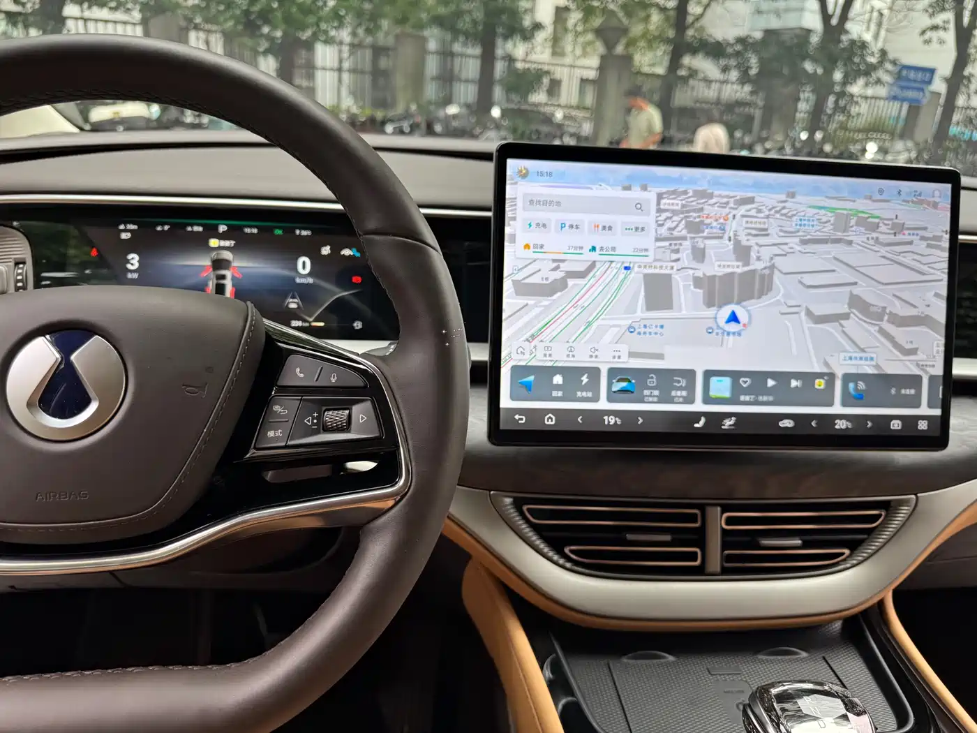 Denza D9 2025 DM-i Smart Drive Edition 1020 AWD Luxury фото 15