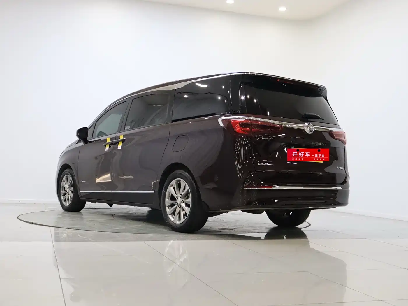 Buick GL8 2022 Avenir Avia 6-Seater Virtue Edition фото 3