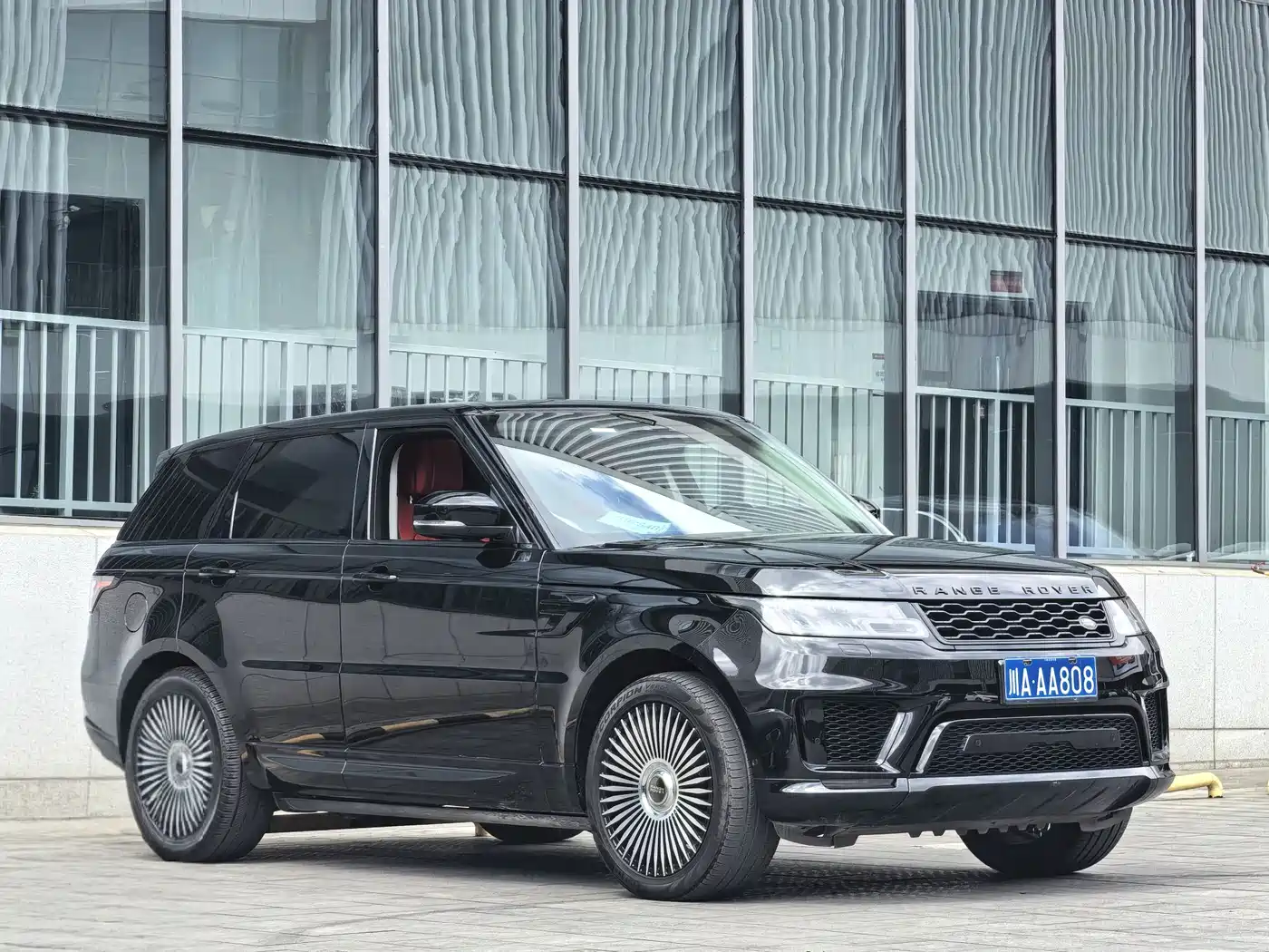 Land Rover Range Rover Sport 2022 3.0 L6 Gloss Black Edition