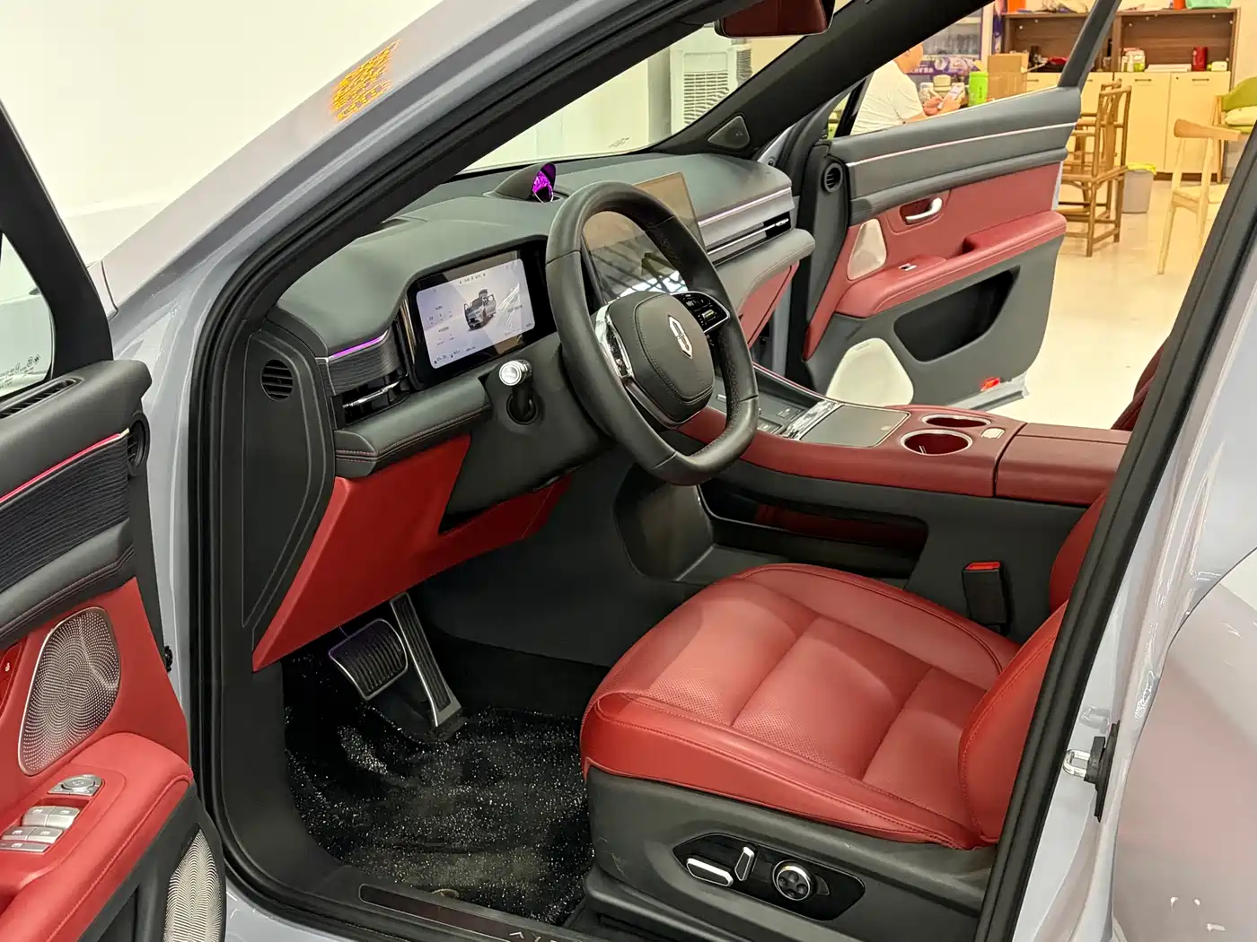 AITO Wenjie AITO M5 2025 Extended Range Ultra AWD фото 4