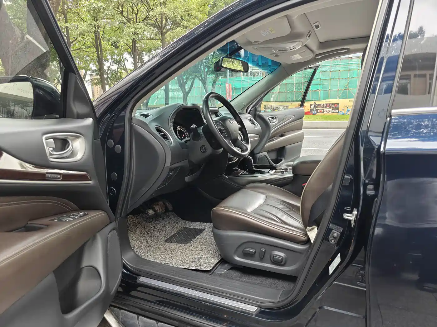 Infiniti QX60 (Import) 2018 2.5 S/C Hybrid FWD Champion Family Edition фото 5