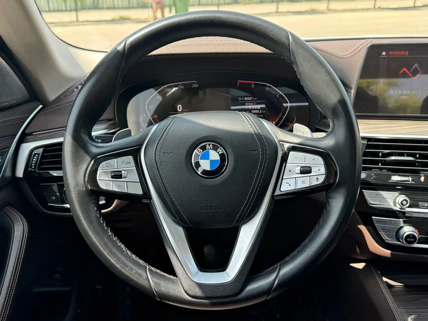 BMW 5 Series 2020 530Li xDrive Luxury Package фото 7