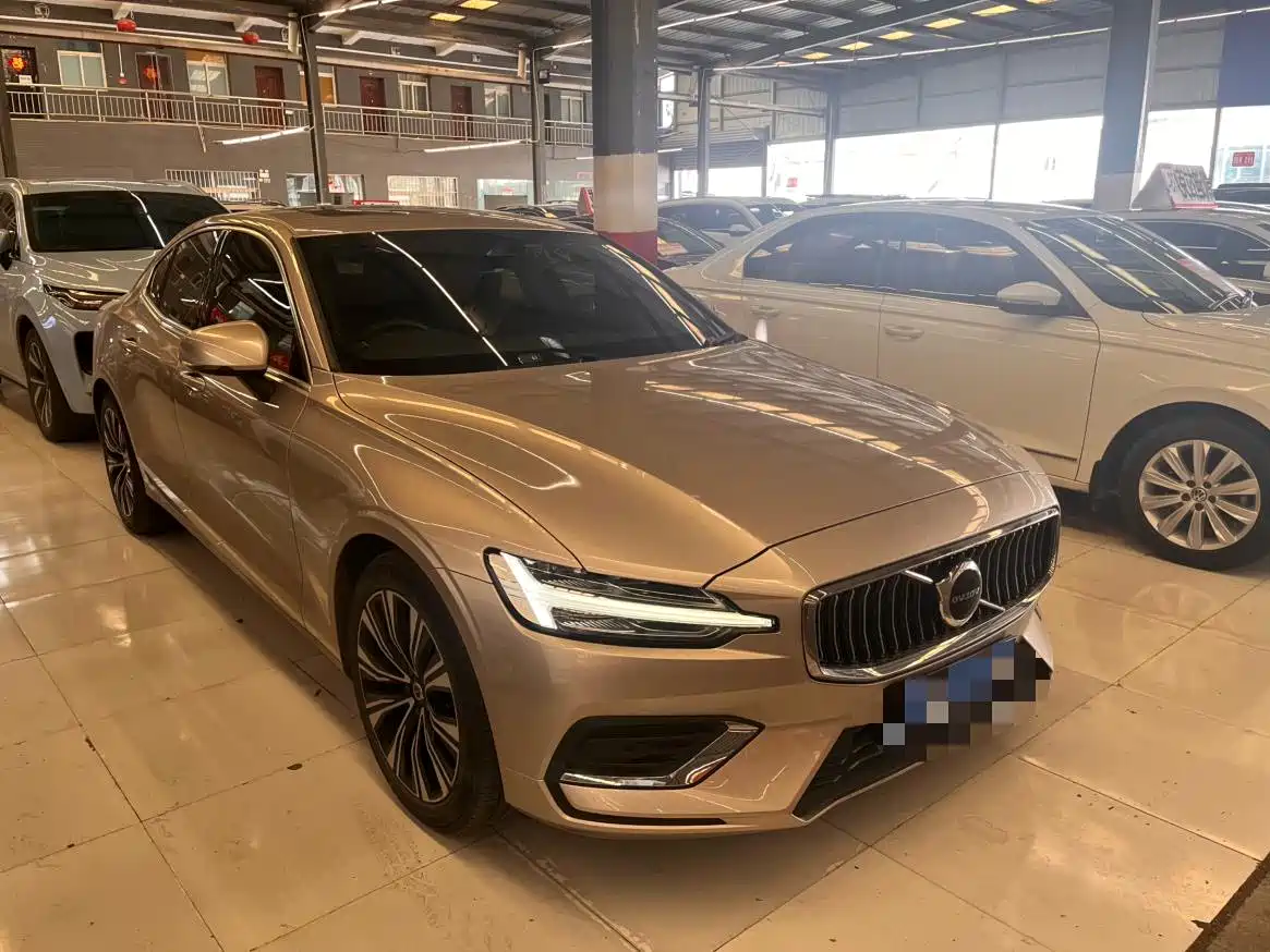 VOLVO S60