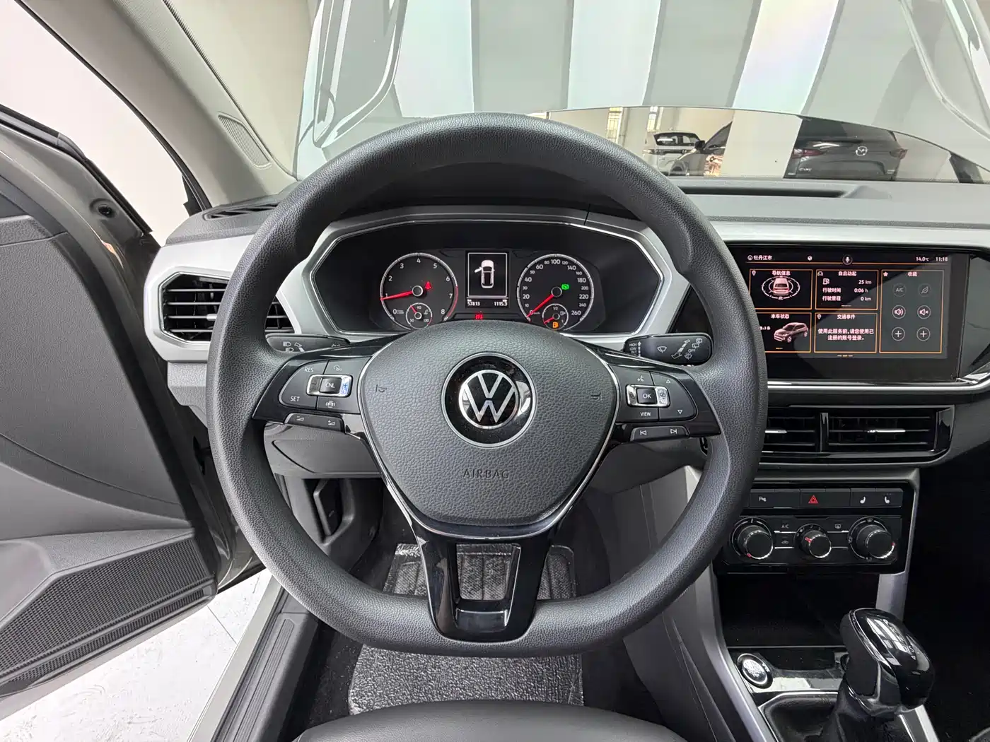 Volkswagen T-Cross 2021 280TSI DSG Comfort Edition фото 10
