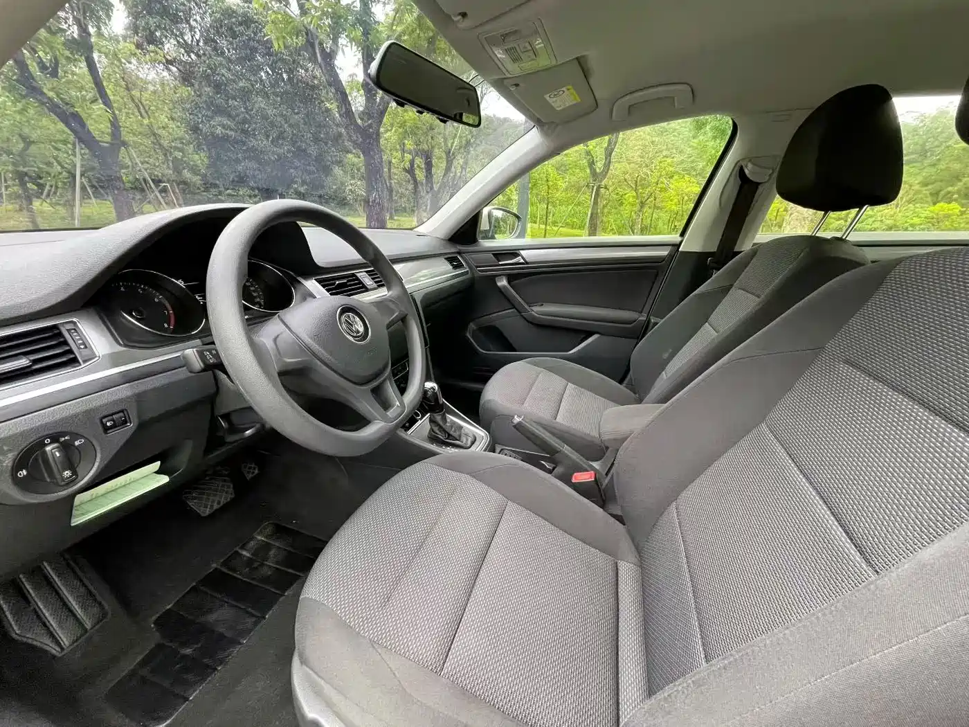 Volkswagen Bora 2016 Model 1.6L Automatic Fashion фото 4
