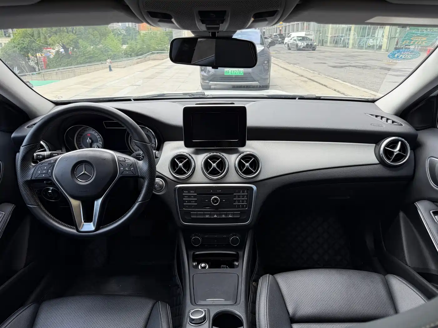 Mercedes-Benz GLA 2016 GLA 200 Dynamic фото 11