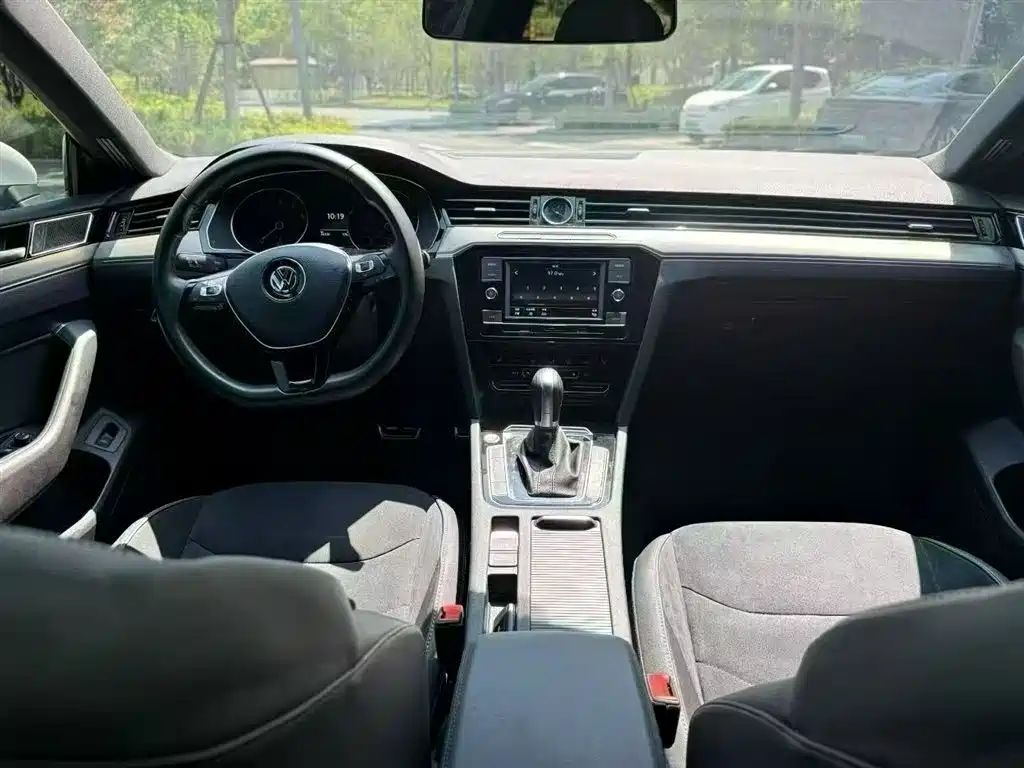 Volkswagen FAW-Volkswagen CC 2021 380TSI Eye-catching Edition фото 7