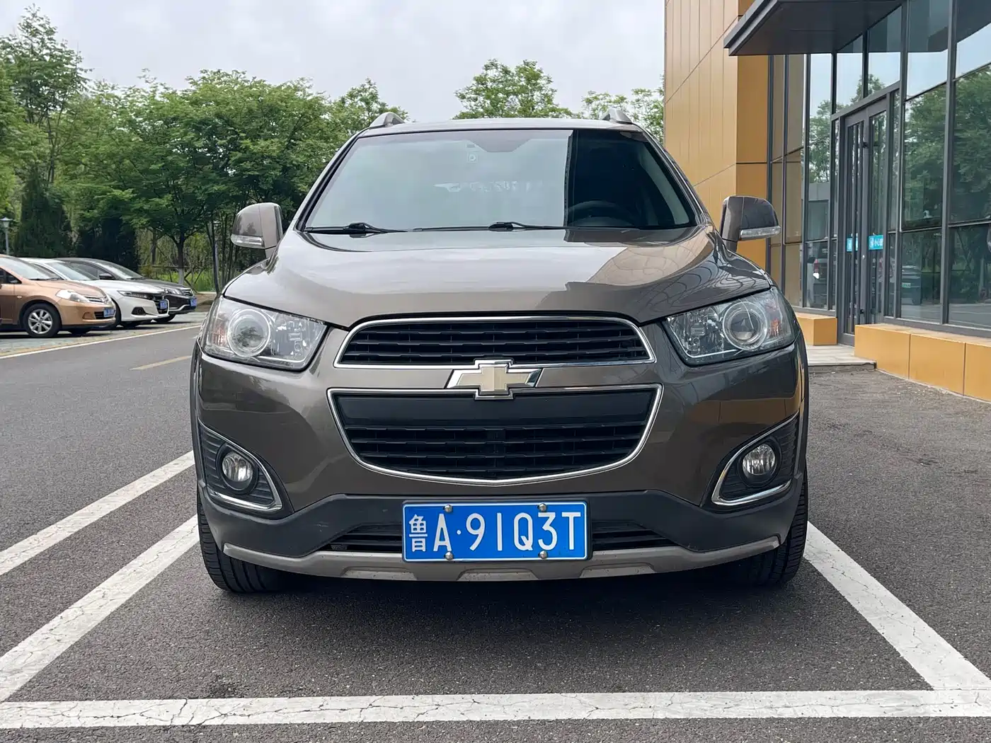 Chevrolet Captiva 2015 2.4L AWD Flagship 7-Seater фото 2