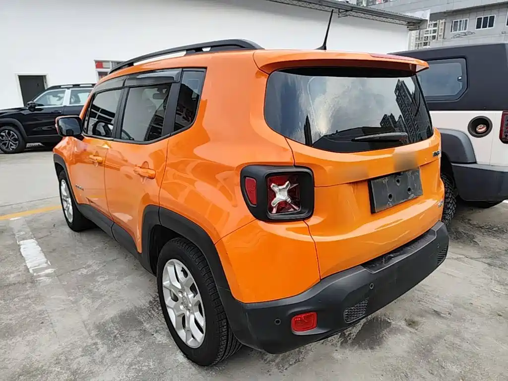 Jeep Renegade 2019 2018 Connected Large Screen Edition 180T Automatic High Energy