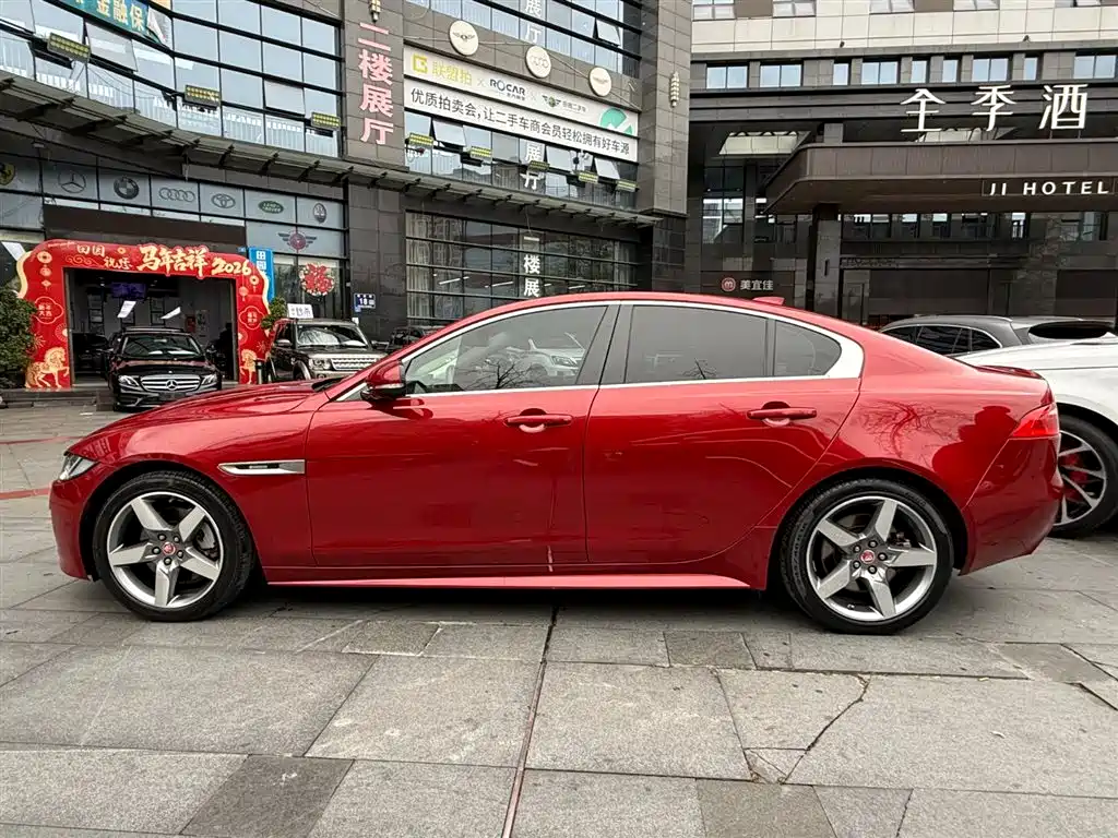 Jaguar XE 2017 2017 2.0T 200PS R-Sport