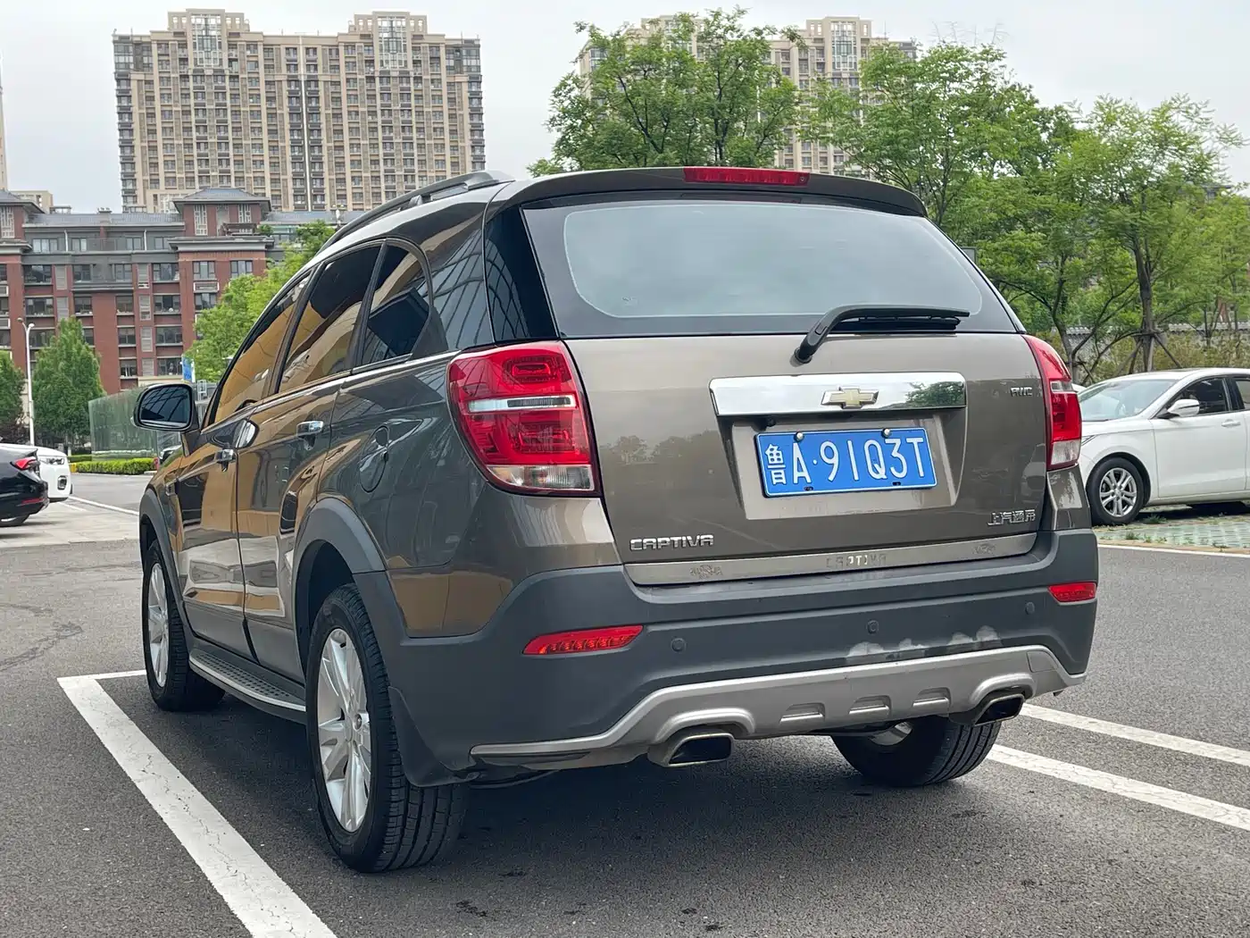 Chevrolet Captiva 2015 2.4L AWD Flagship 7-Seater фото 4