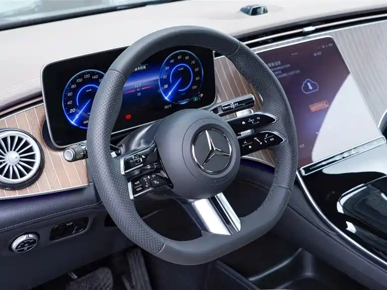 Mercedes-Benz EQE SUV 2024 500 4MATIC Pioneer Edition фото 14