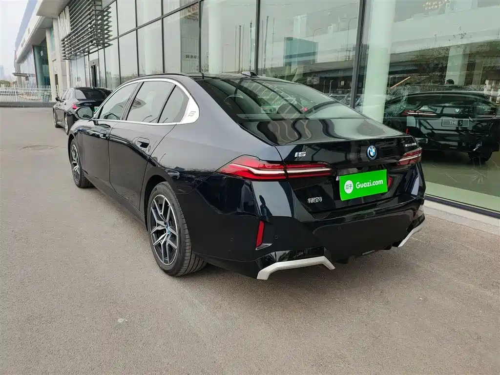 BMW i5 2024 eDrive 35L M Sport Package фото 22