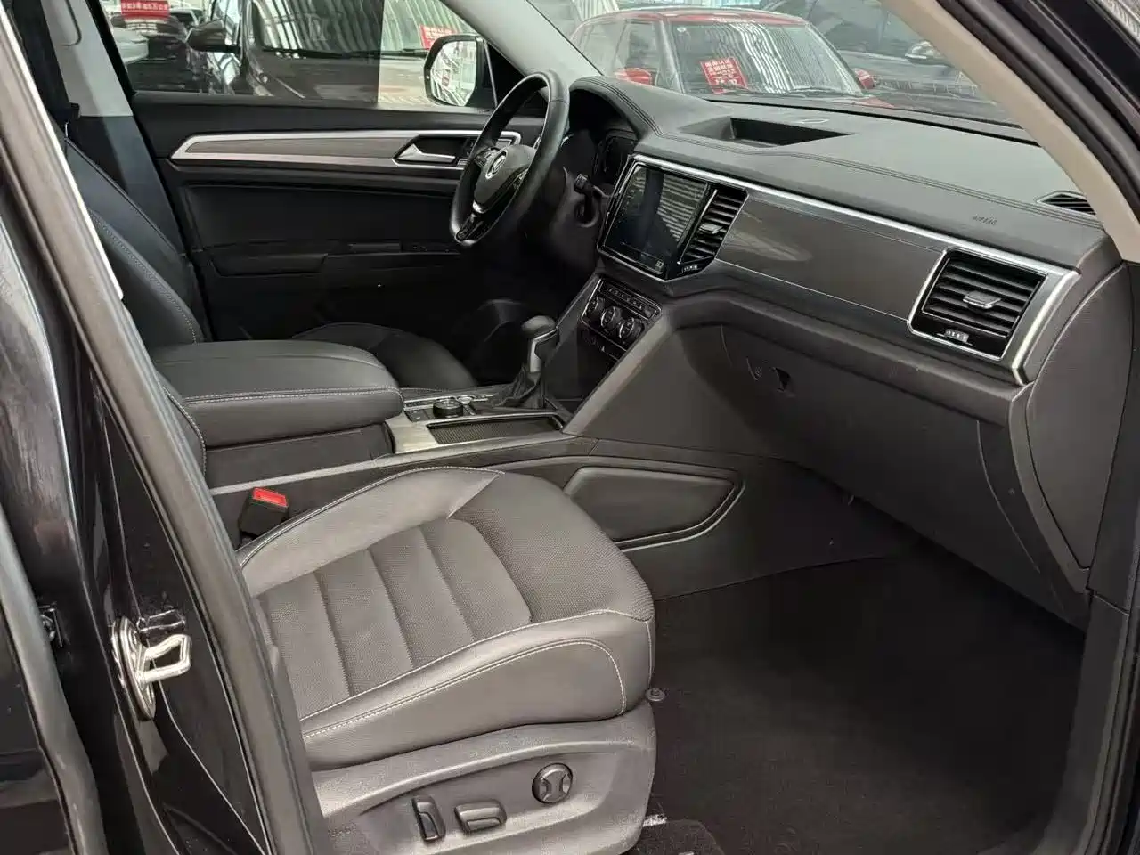 Volkswagen Teramont 2020 380TSI 4WD Luxury China V фото 4
