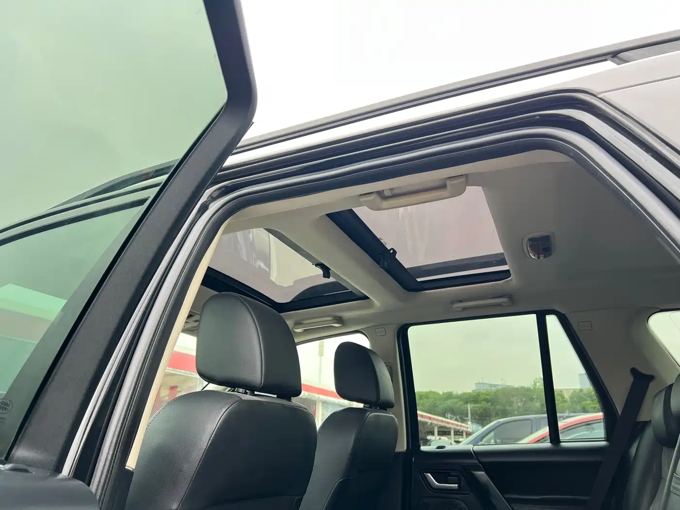 Land Rover Freelander 2 2011 2.2T SD4 HSE Diesel фото 12
