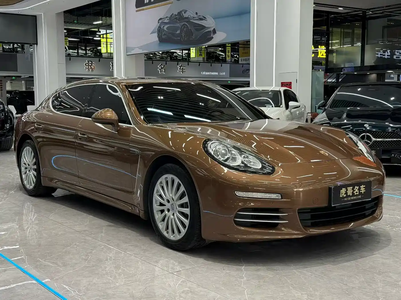 Porsche Panamera 2014 Panamera 4 Executive 3.0T фото 3