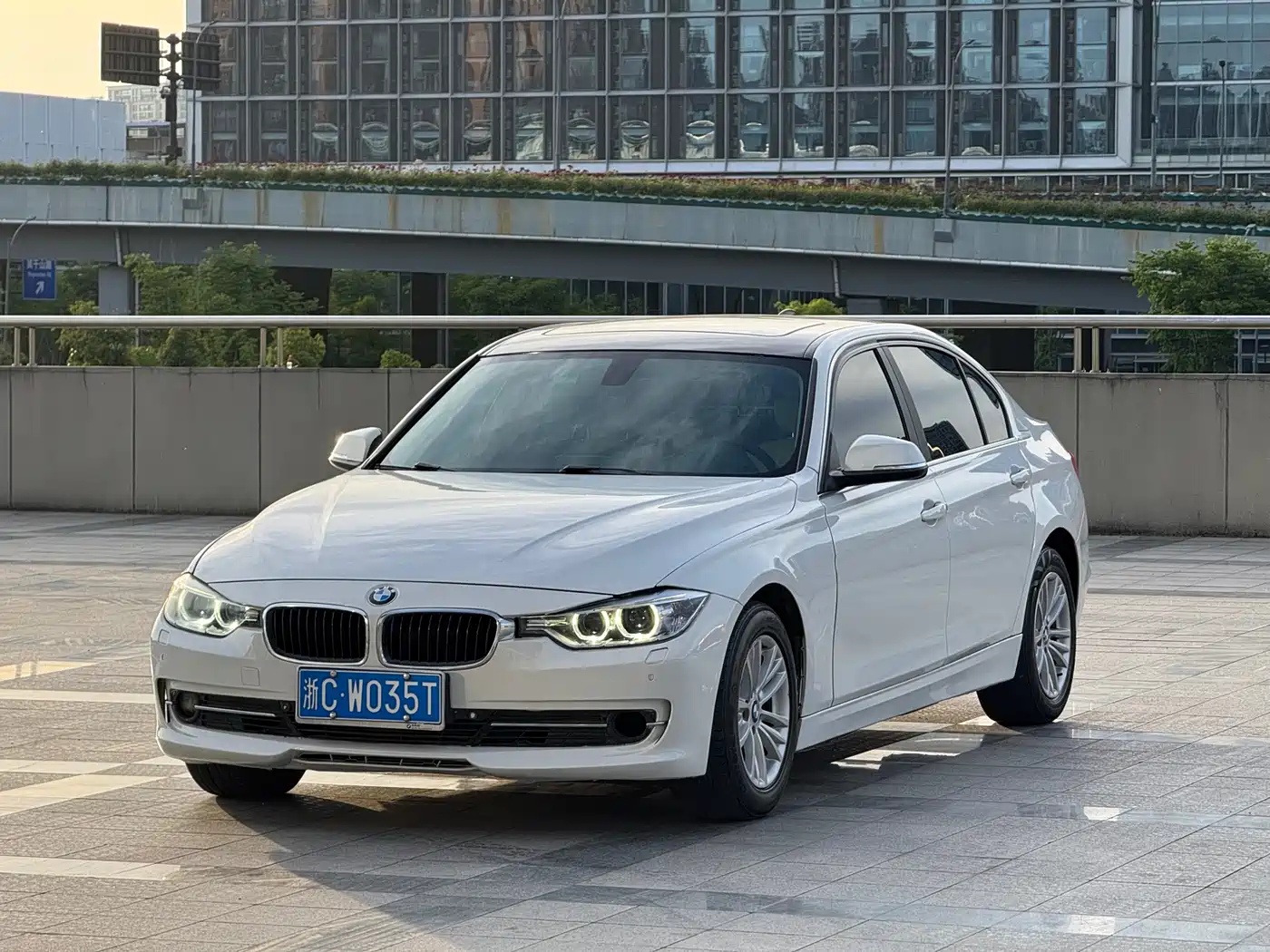 BMW 3 Series 2015 316Li Fashion