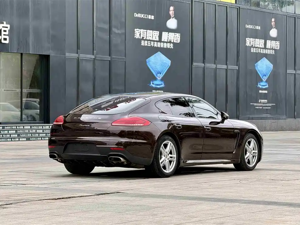 Porsche Panamera 2014 Panamera 3.0T фото 3