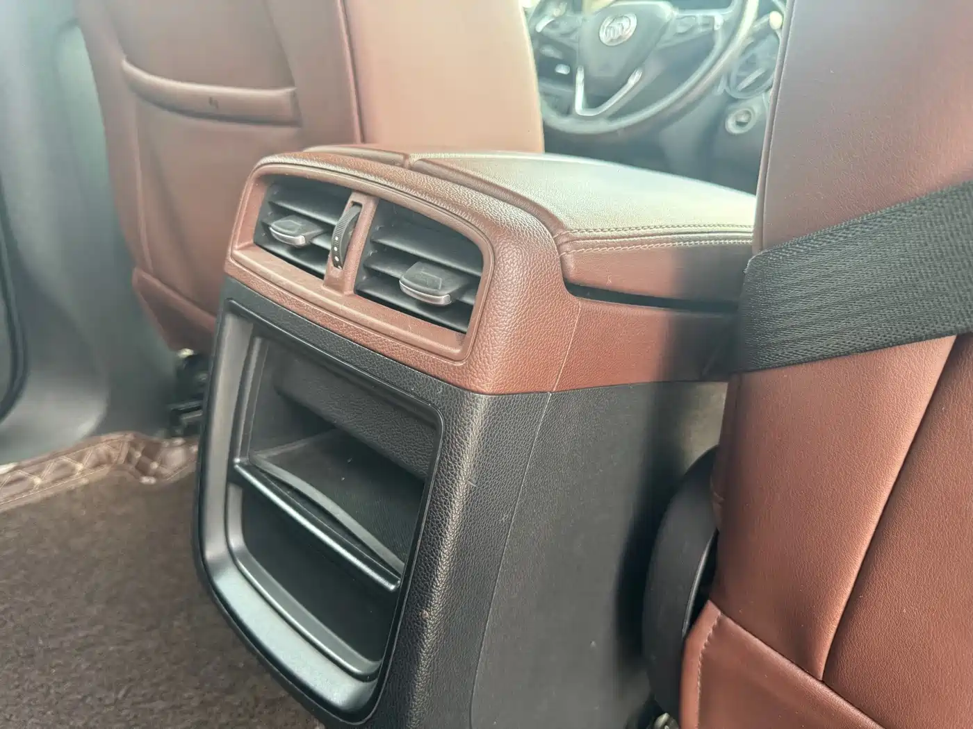 Фото 13 - Buick Envision Plus