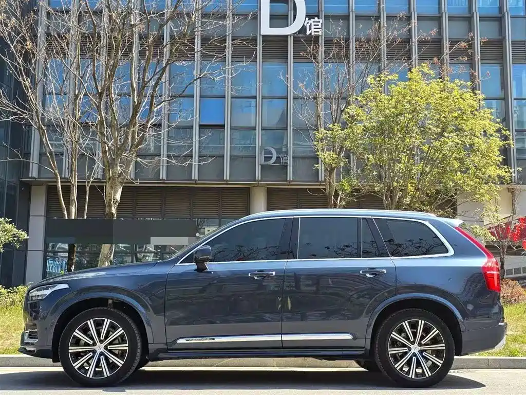 Volvo XC90 2020 Facelift T6 Inscription Luxury 7-Seater фото 2