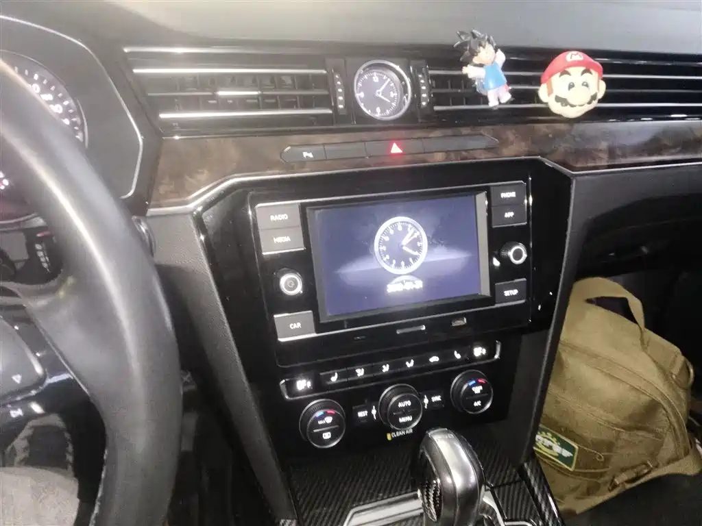 Volkswagen Magotan 2018 330TSI DSG Luxury фото 6