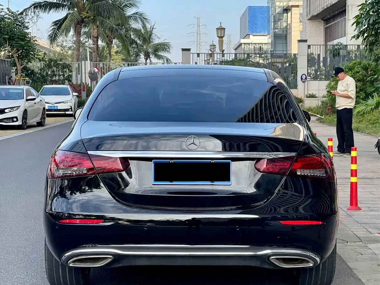 Mercedes-Benz E-Class 2019 E 300 L Sport Fashion фото 8