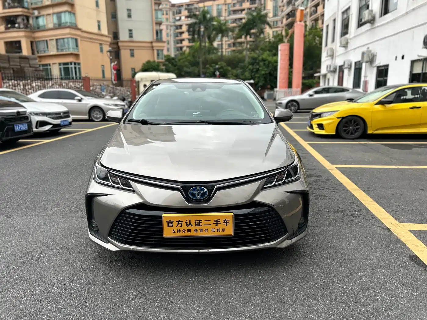Toyota Corolla 2019 Hybrid 1.8L E-CVT GL-i Elite Edition фото 3