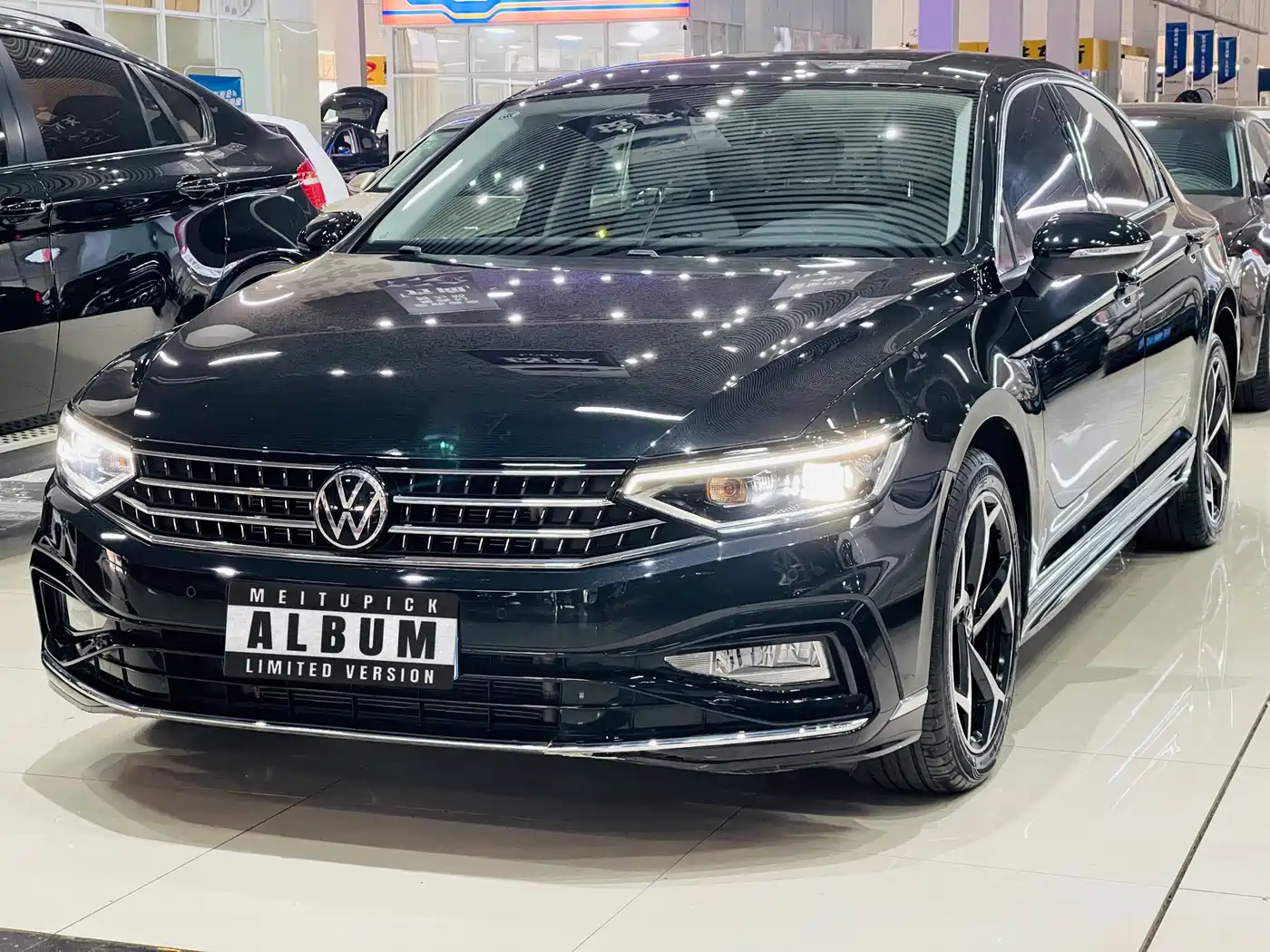 Volkswagen Magotan 2023 2 Million Units Anniversary Edition 330TSI DSG Leading Type