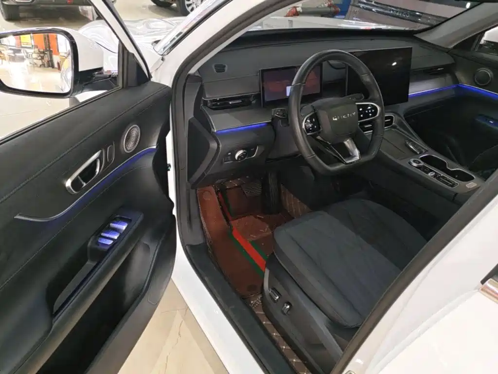 Chery Tiggo 8 PLUS 2026 2025 290TGDI DCT Luxury 5-seater