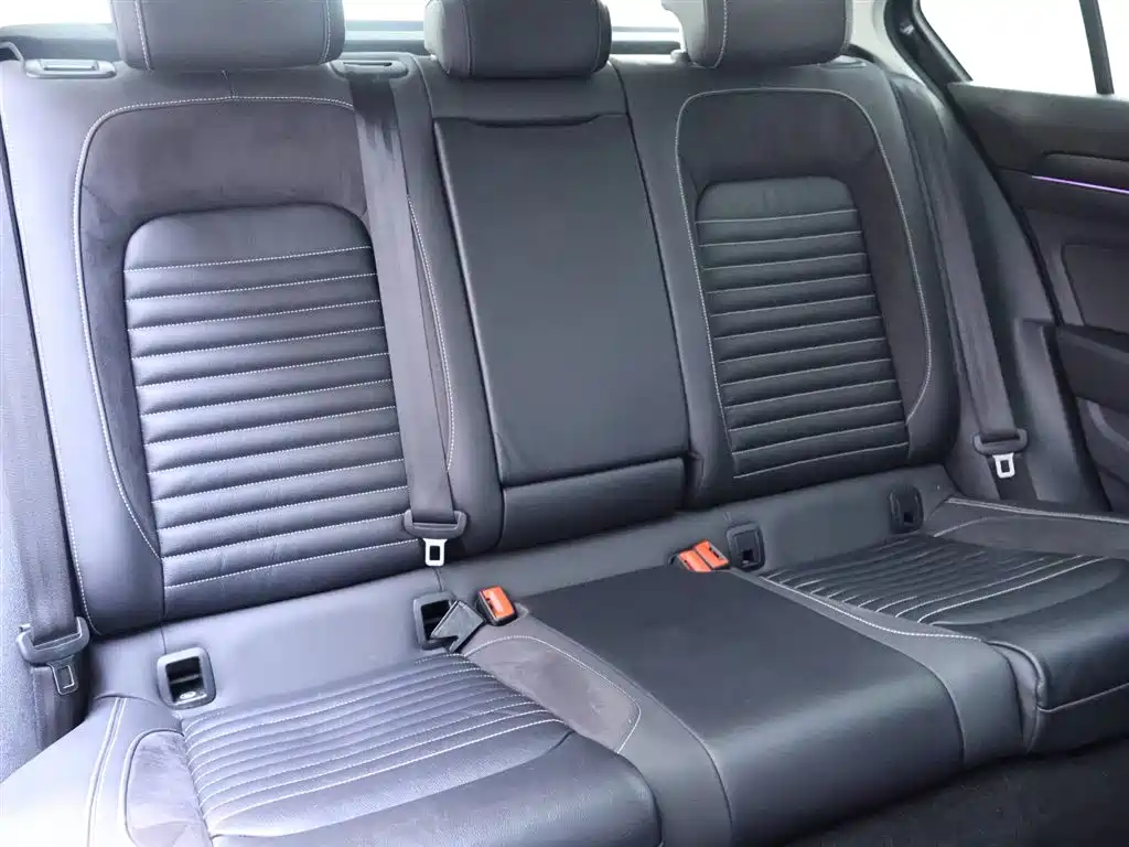 Volkswagen Magotan 2020 330TSI DSG Leading фото 22