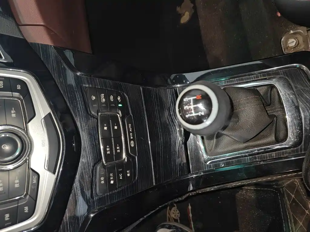 BYD Surui 2015 2015 1.5L Manual Comfort Model