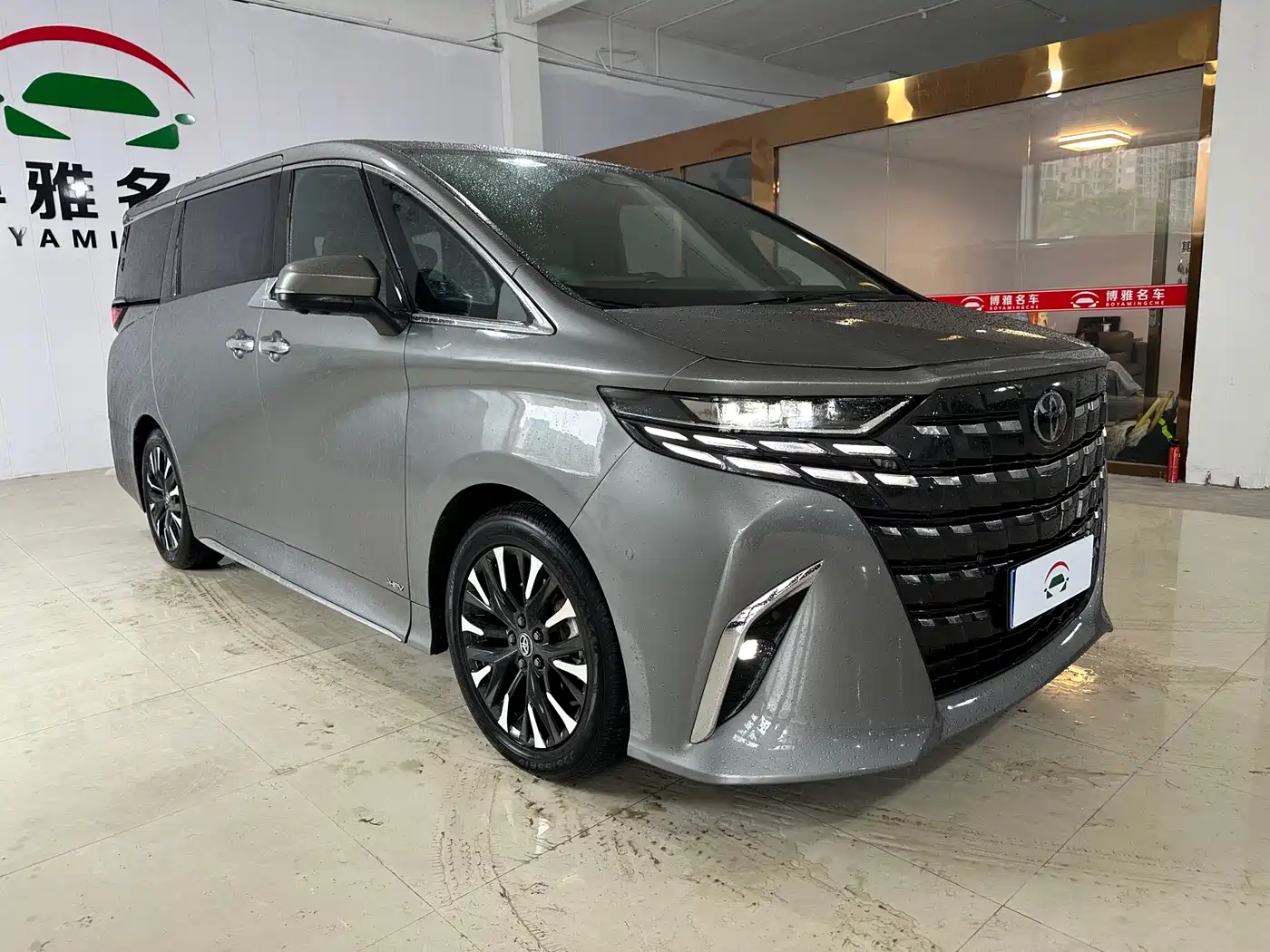 Toyota Alphard 2024 Hybrid 2.5L Prestige Edition фото 9