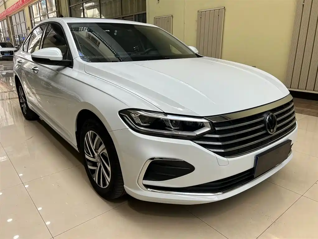 Volkswagen Lavida 2023 1.5L Auto Five Million Edition фото 3