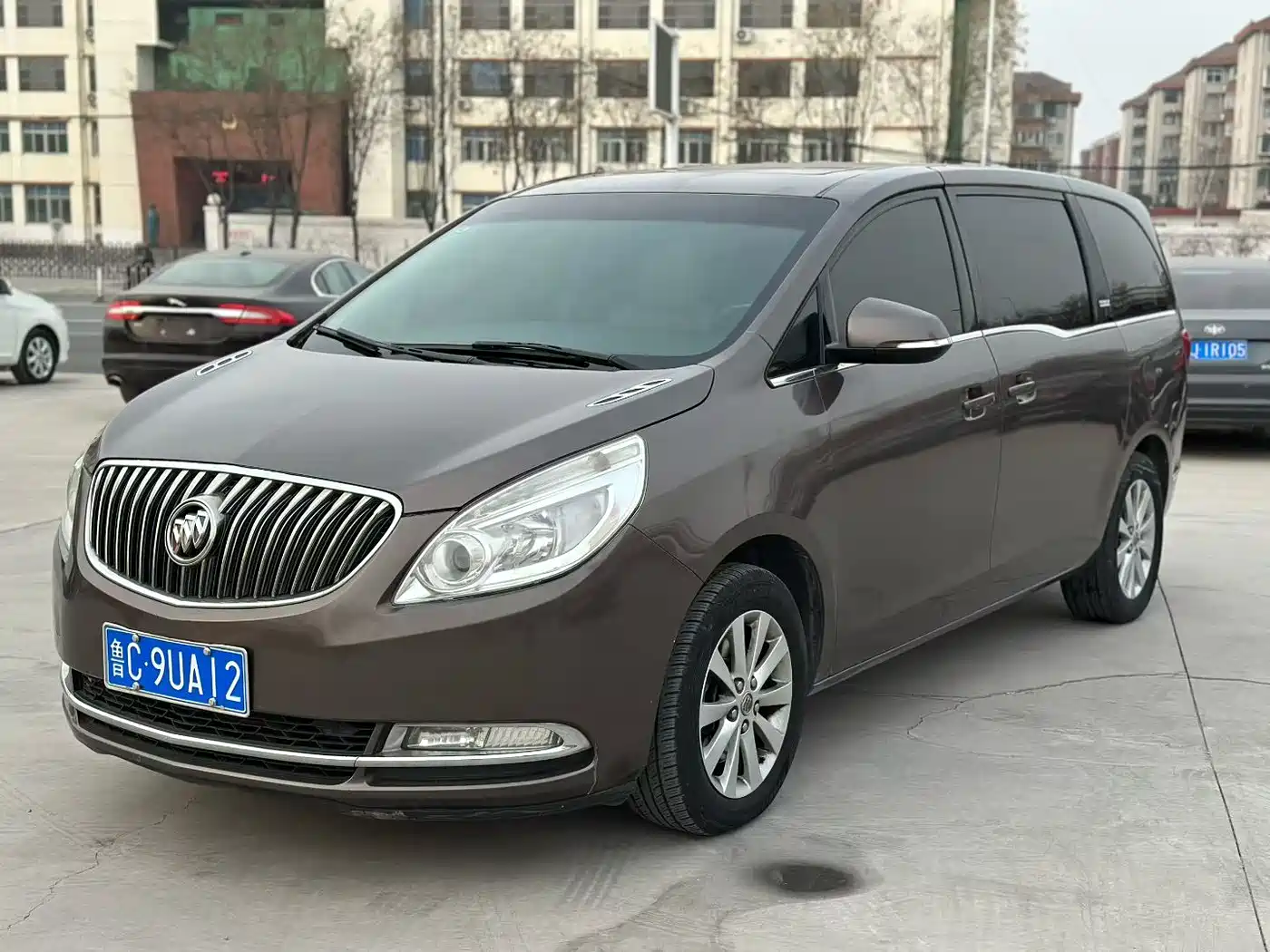 Buick GL8 2014 2.4L CT Luxury Business Comfort