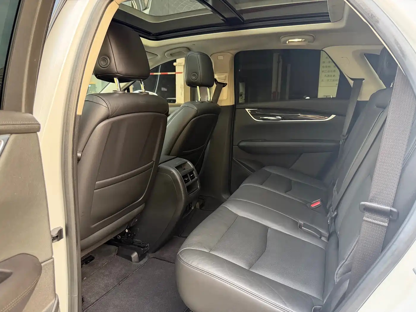 Cadillac XT5 2016 25T Luxury Model фото 11