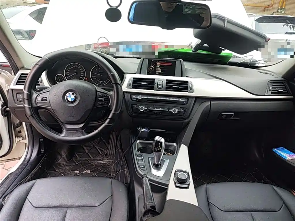 BMW 3 Series 2015 316Li Fashion фото 13