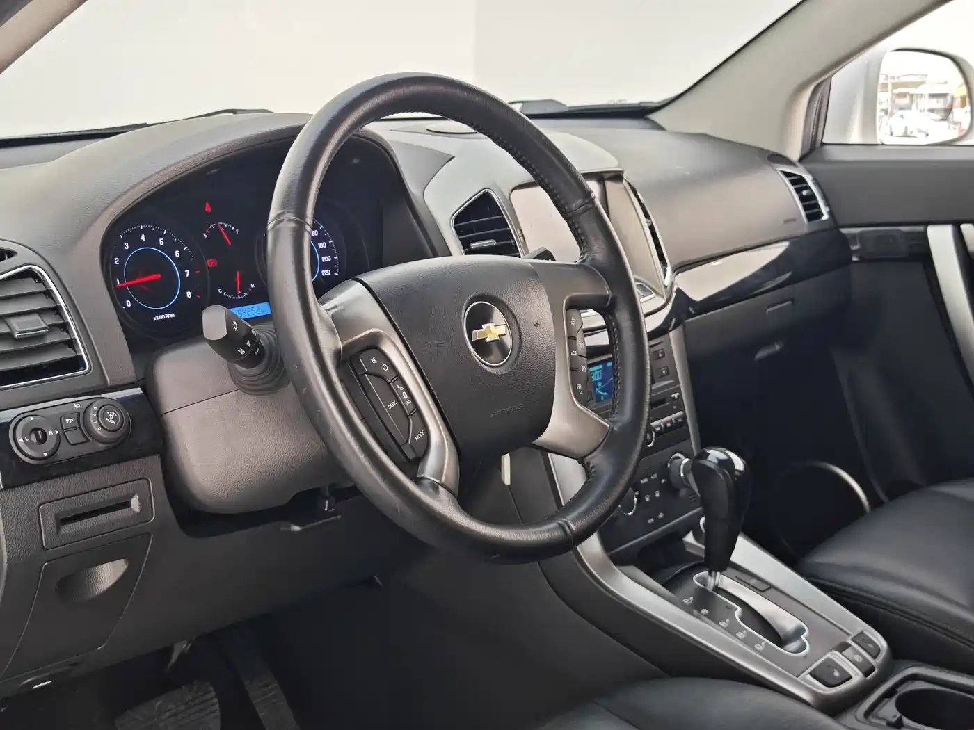 Chevrolet Captiva 2012 2.4L 4WD Flagship Edition 7-Seater фото 28