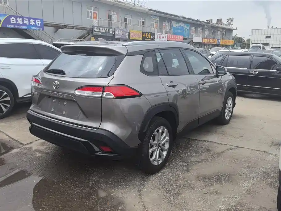Toyota Frontlander 2024 2.0L CVT Elite Edition фото 3