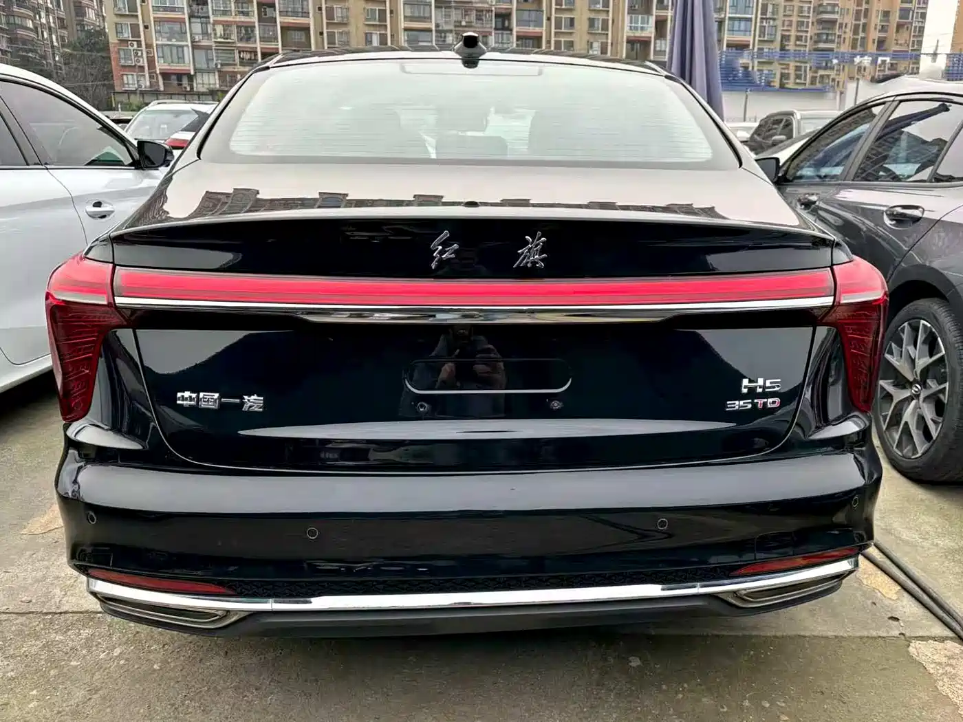 Hongqi H5 2023 1.5T DCT Smart Connect Joy Edition фото 13