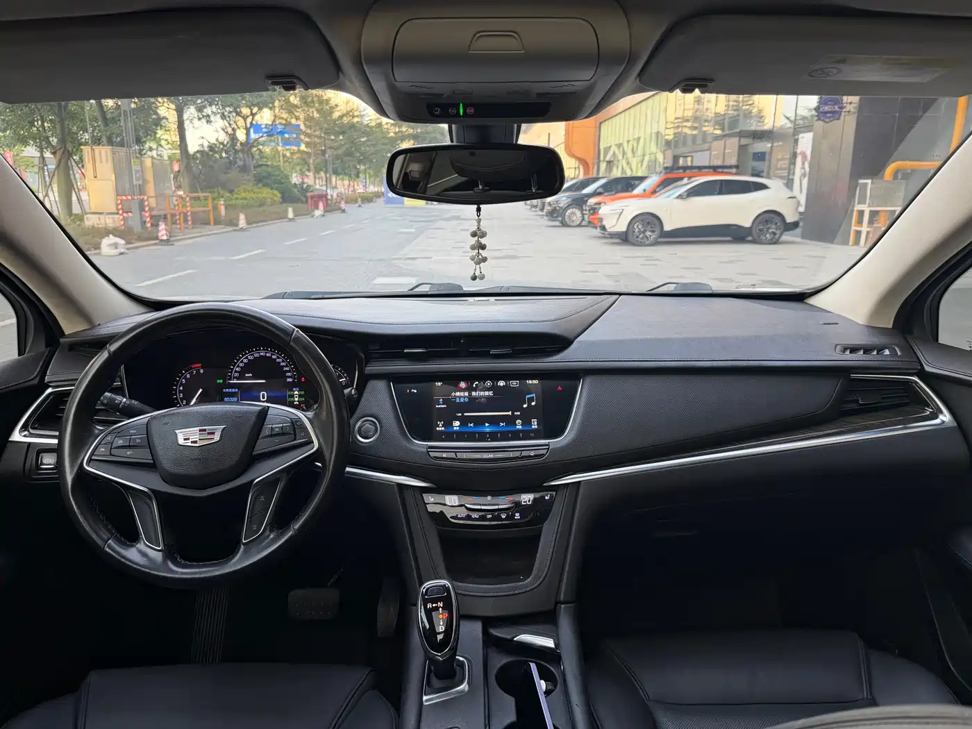 Cadillac XT5 2016 25T Luxury Model фото 17