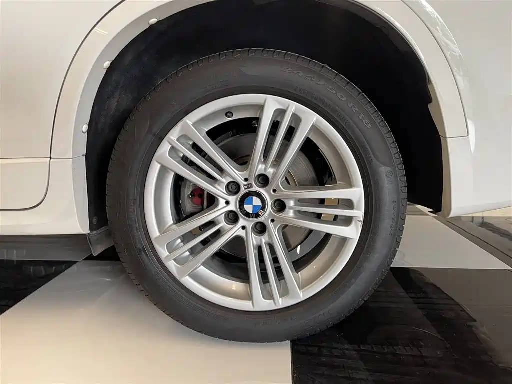 BMW X4 2014 xDrive28i Leading Edition фото 11