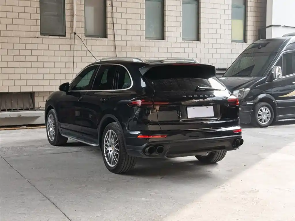 Porsche Cayenne 2016 Cayenne Turbo 4.8T фото 6