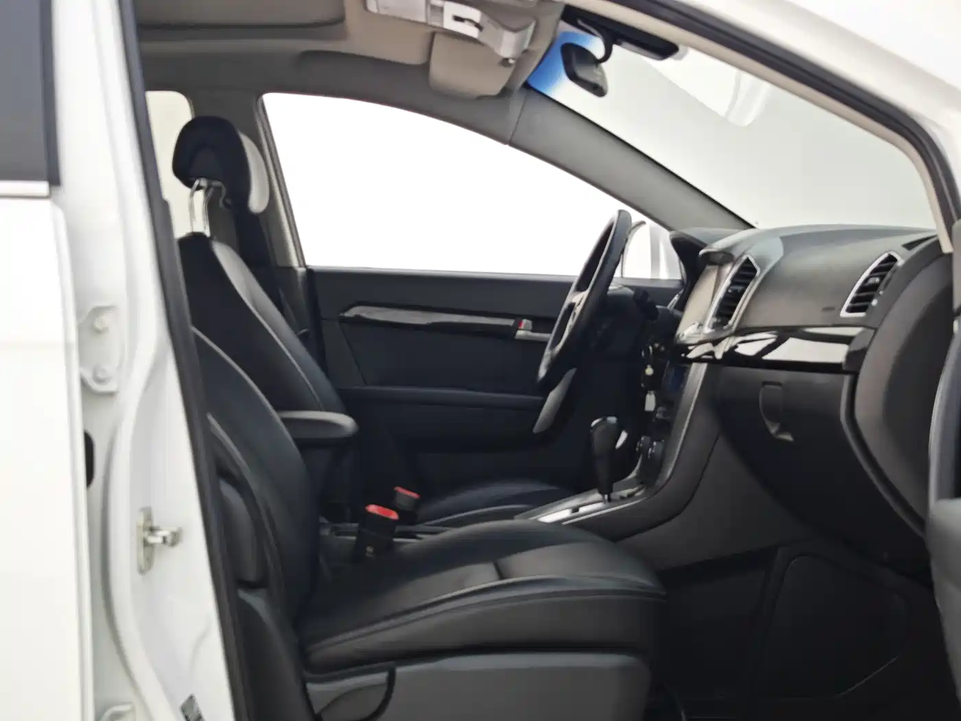 Chevrolet Captiva 2012 2.4L 4WD Flagship Edition 7-Seater фото 10